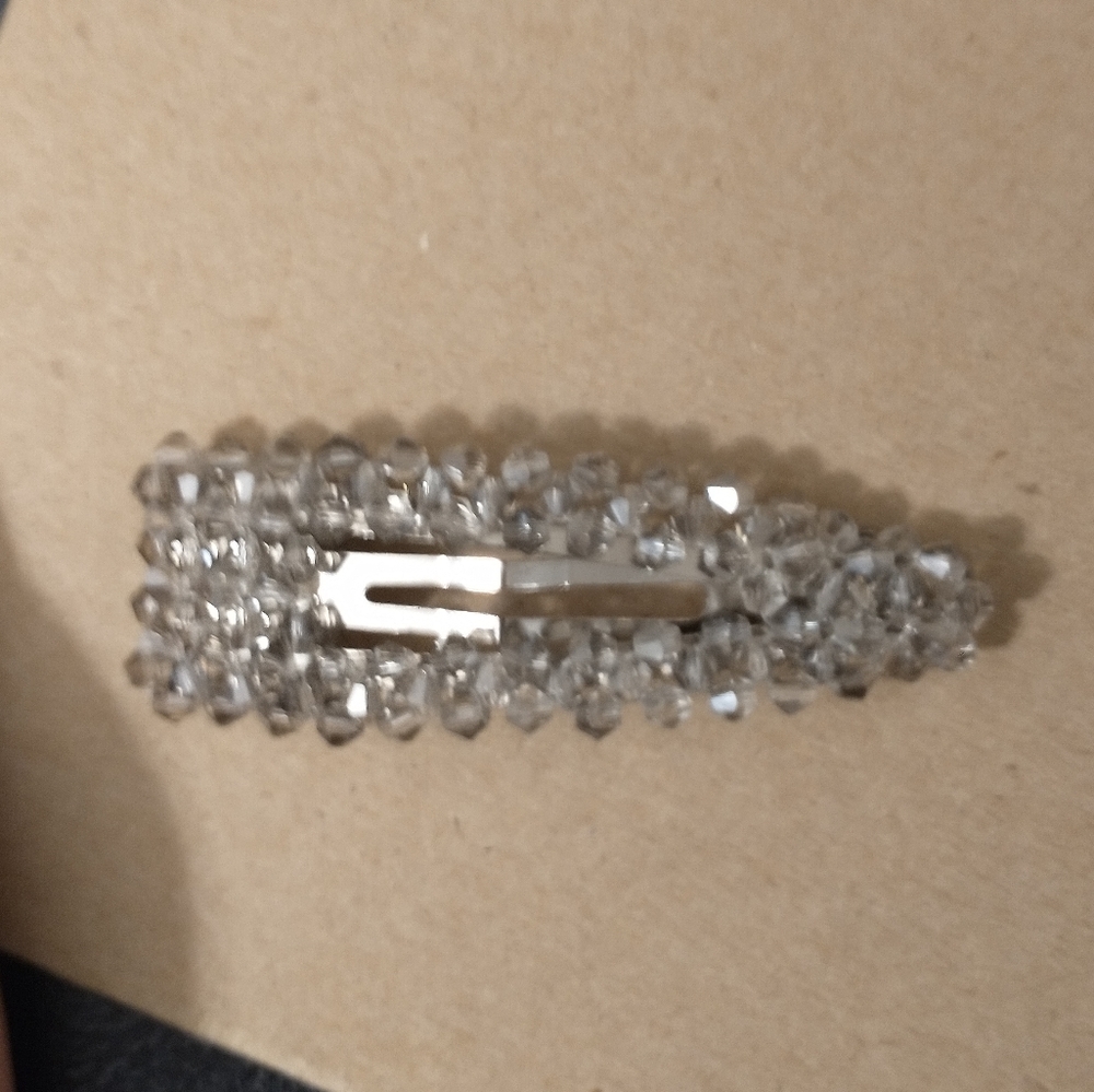 Hair clips - Picture 9 of 12